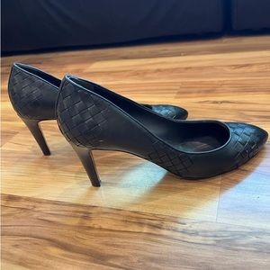 Bottega Veneta Black Woven Leather High Heel Pumps